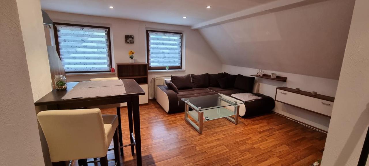 Suesse Kleine Ferienwohnung Pirna Exterior photo